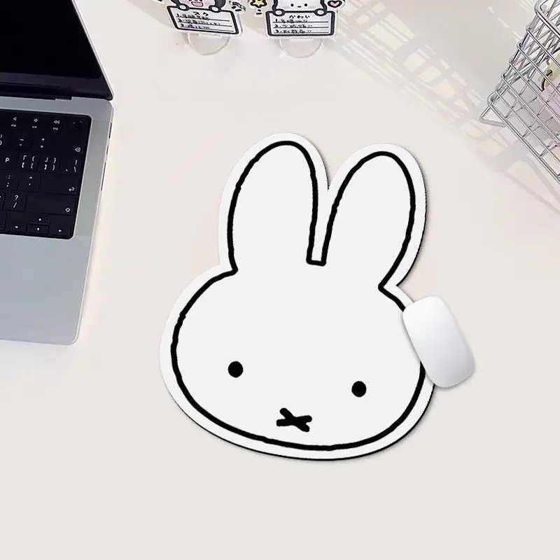Kawaii Miffy Rabbit Shaped Mou - đánh giá và giá Desk Setup Cozy